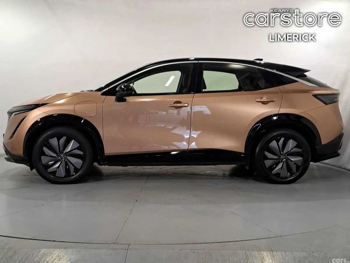 Nissan Ariya SUV, Electric, 2024, Gold
