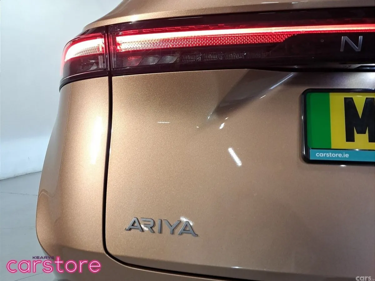 Nissan Ariya SUV, Electric, 2024, Gold