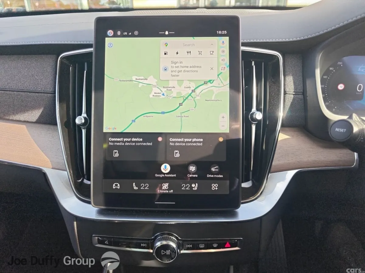 Volvo XC90 SUV, Petrol Plug-in Hybrid, 2025, Grey