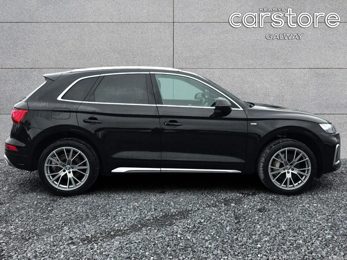 Audi Q5 SUV, Petrol Plug-in Hybrid, 2022, Black