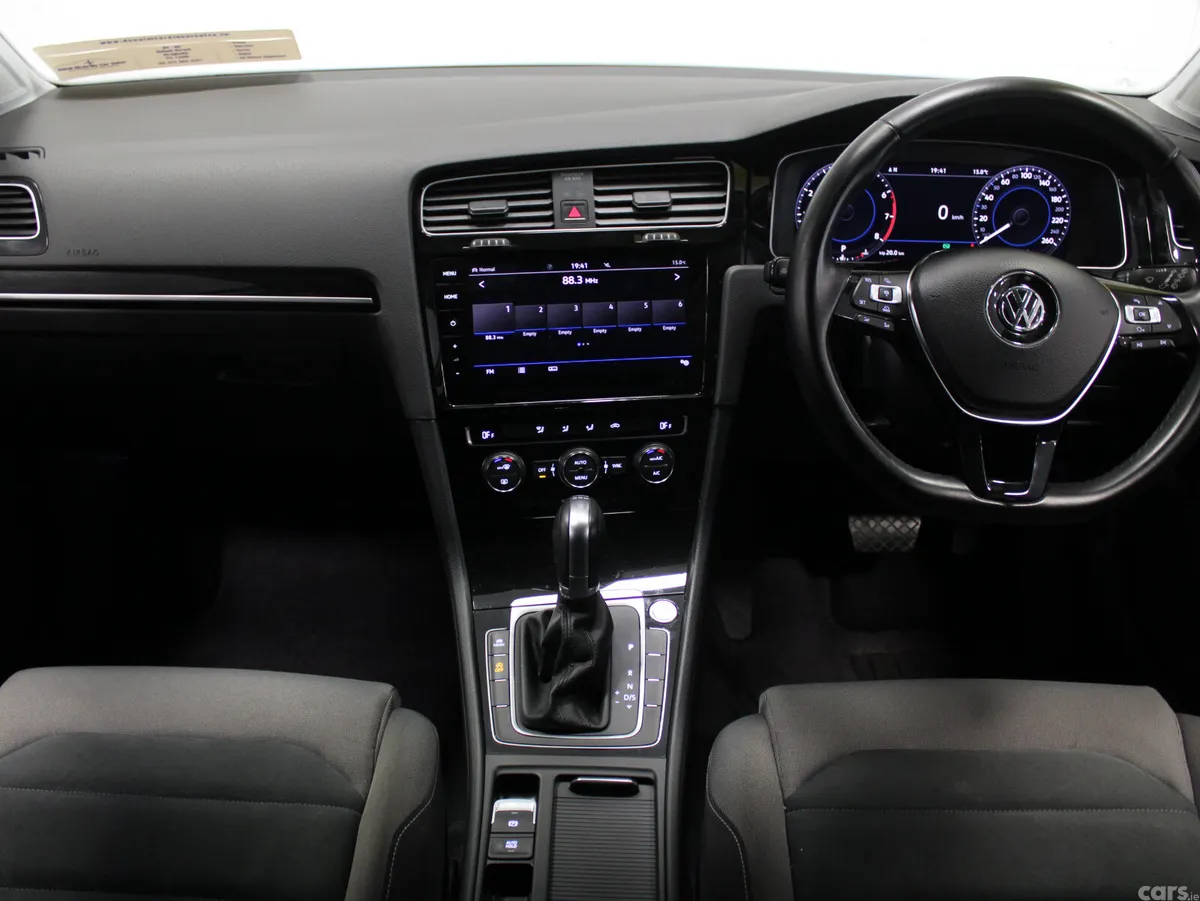 Volkswagen Golf Hatchback, Petrol, 2018, Silver