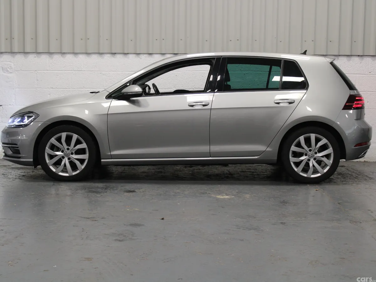 Volkswagen Golf Hatchback, Petrol, 2018, Silver