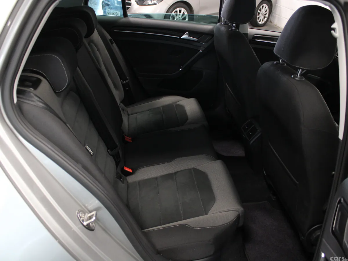 Volkswagen Golf Hatchback, Petrol, 2018, Silver