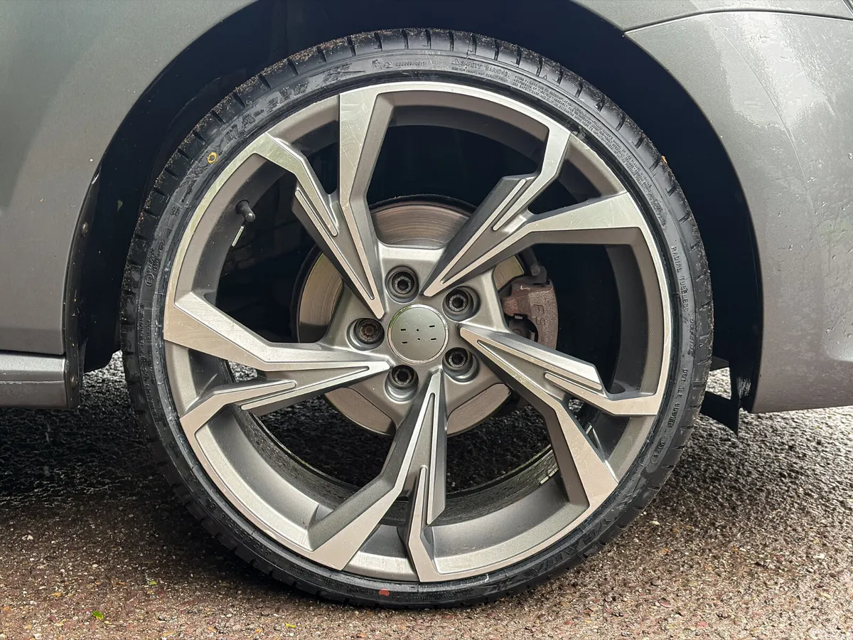 Volkswagen Polo Hatchback, Petrol, 2015, Grey