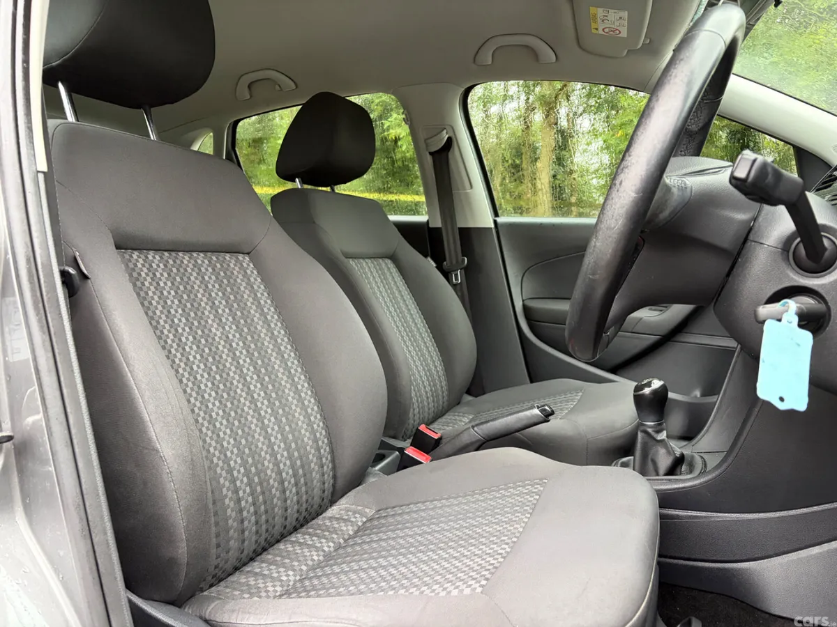 Volkswagen Polo Hatchback, Petrol, 2015, Grey