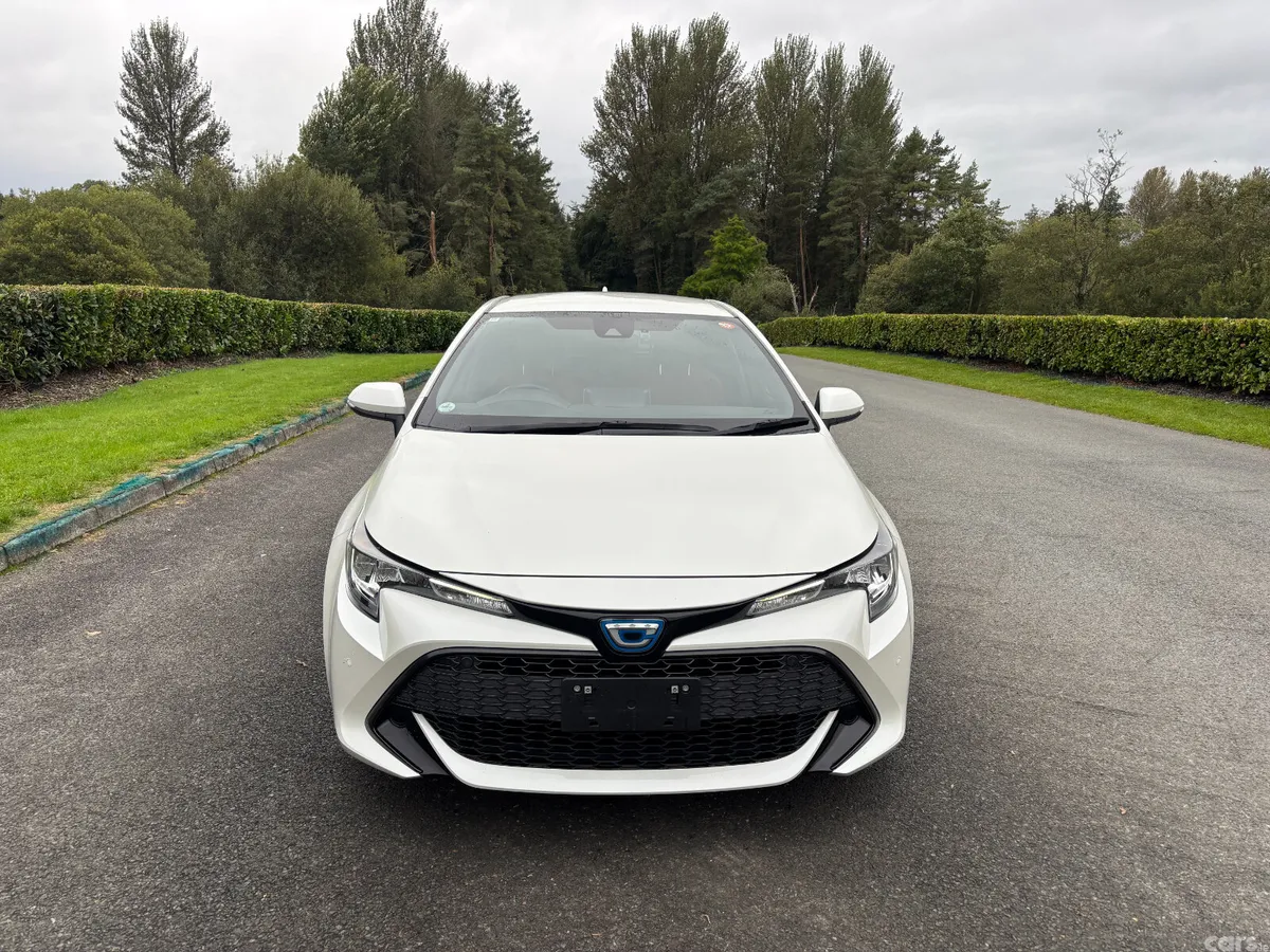 Toyota Corolla Hatchback, Petrol Hybrid, 2018, White