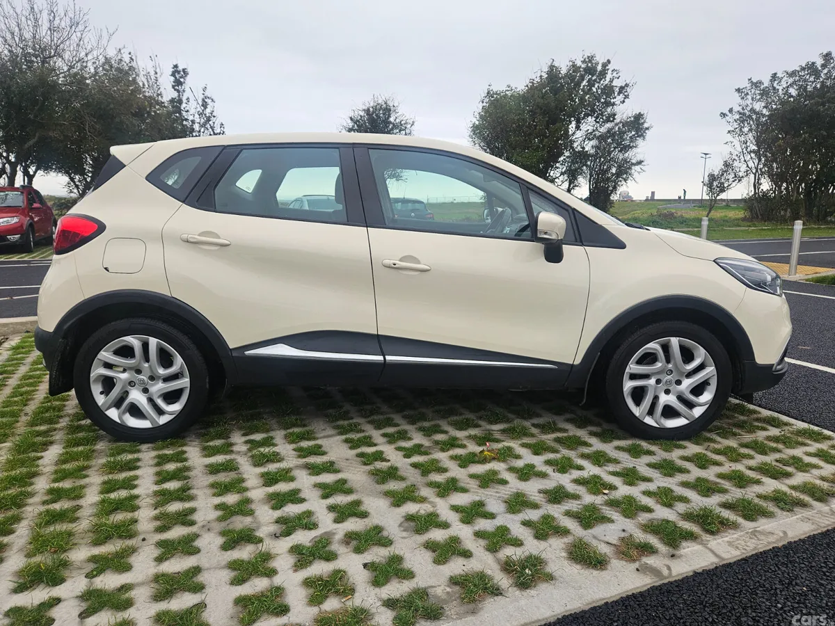 Renault Captur SUV, Petrol, 2014, White