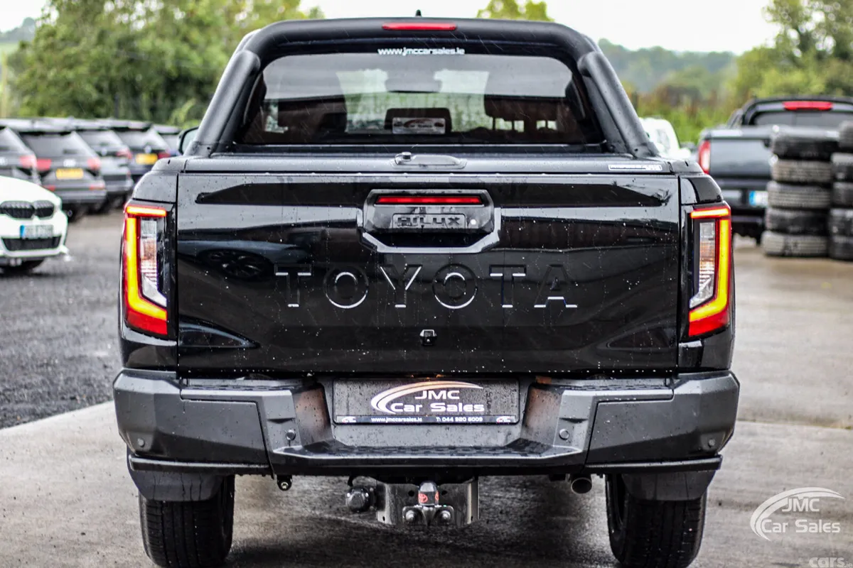 Toyota Hilux Pick Up, Diesel, 2026, Black