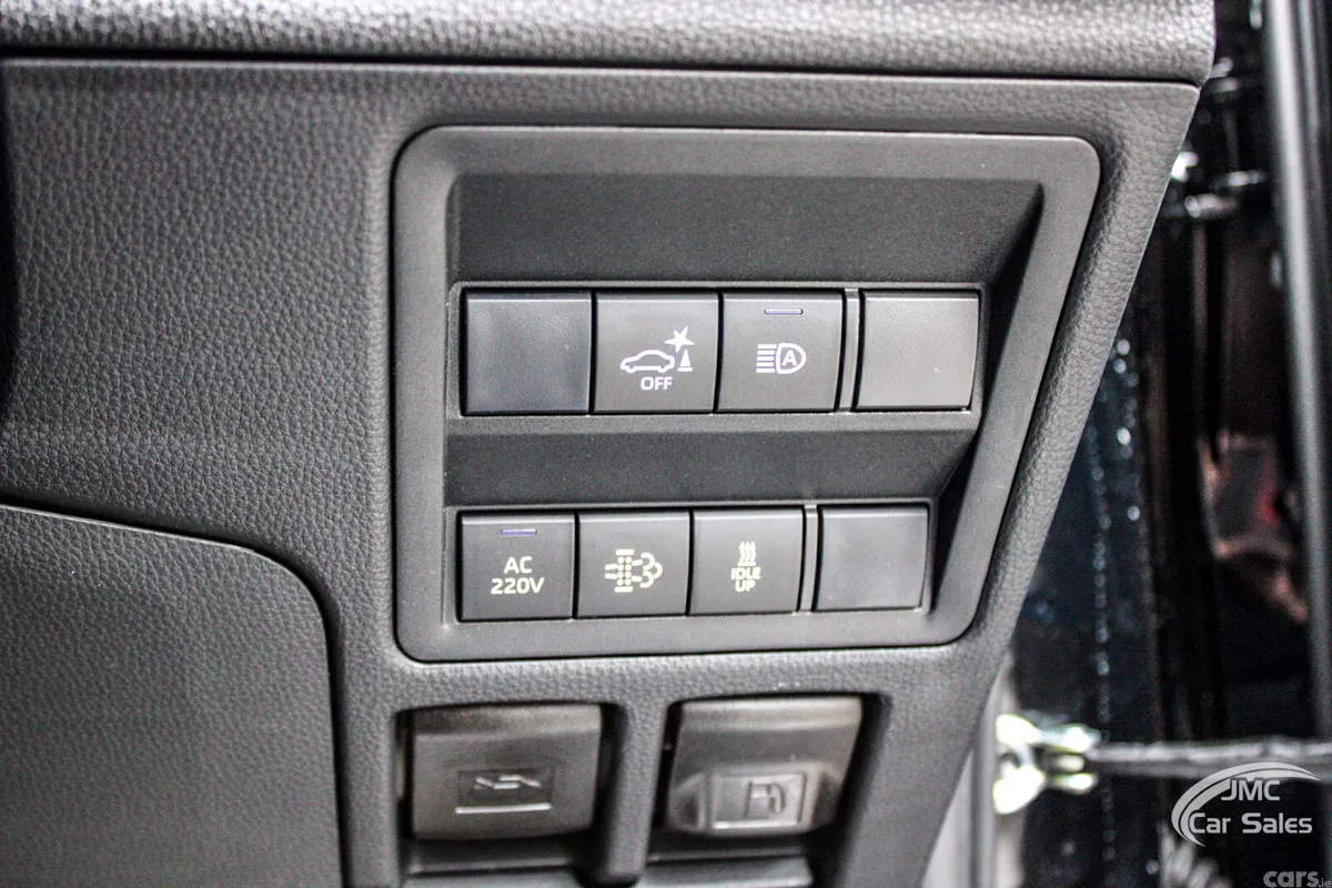 Toyota Hilux Pick Up, Diesel, 2026, Black