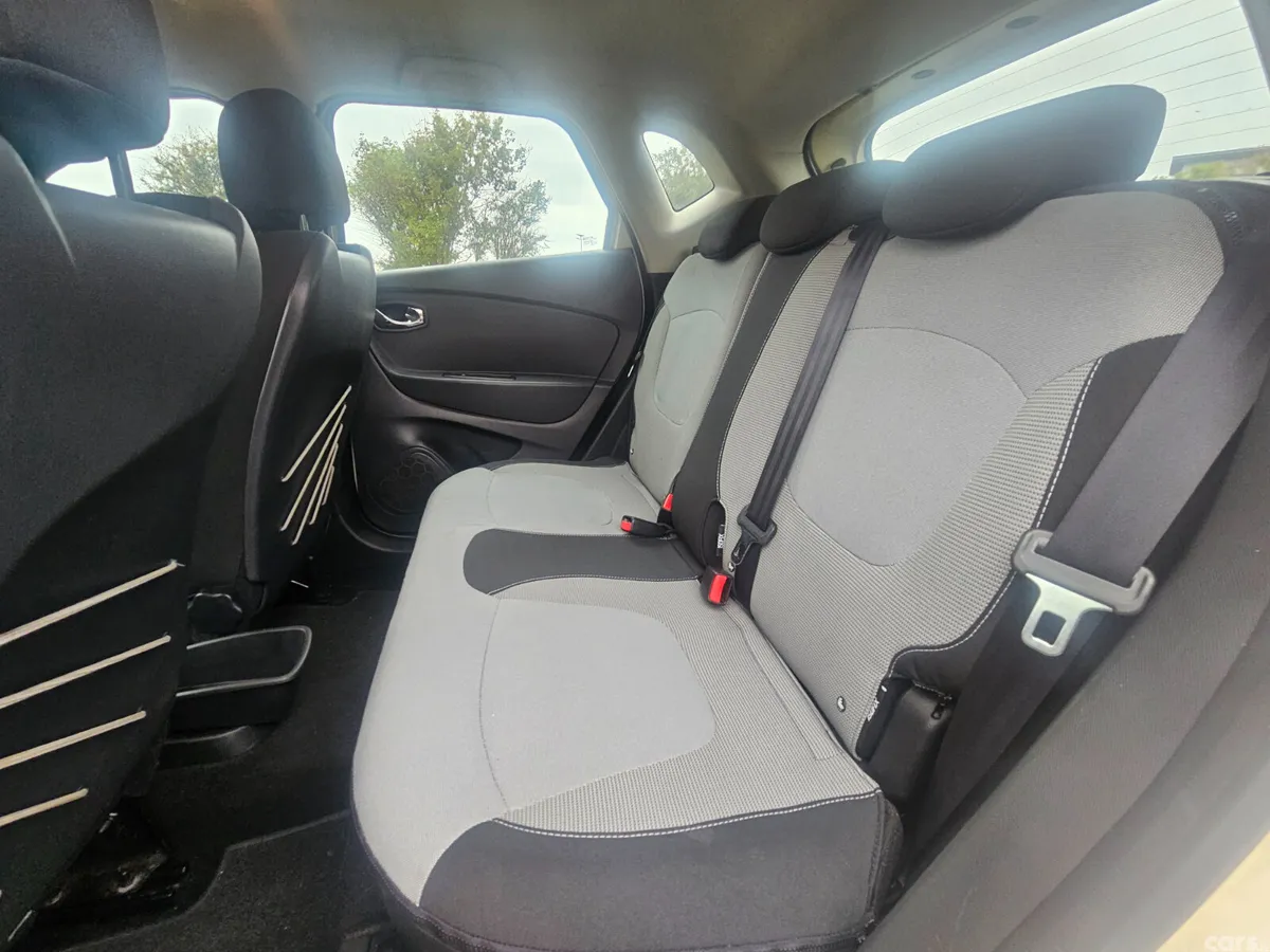 Renault Captur SUV, Petrol, 2014, White