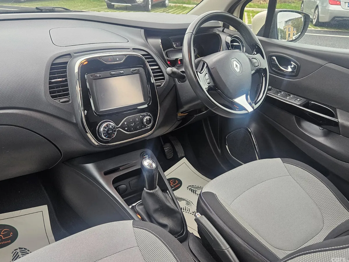 Renault Captur SUV, Petrol, 2014, White