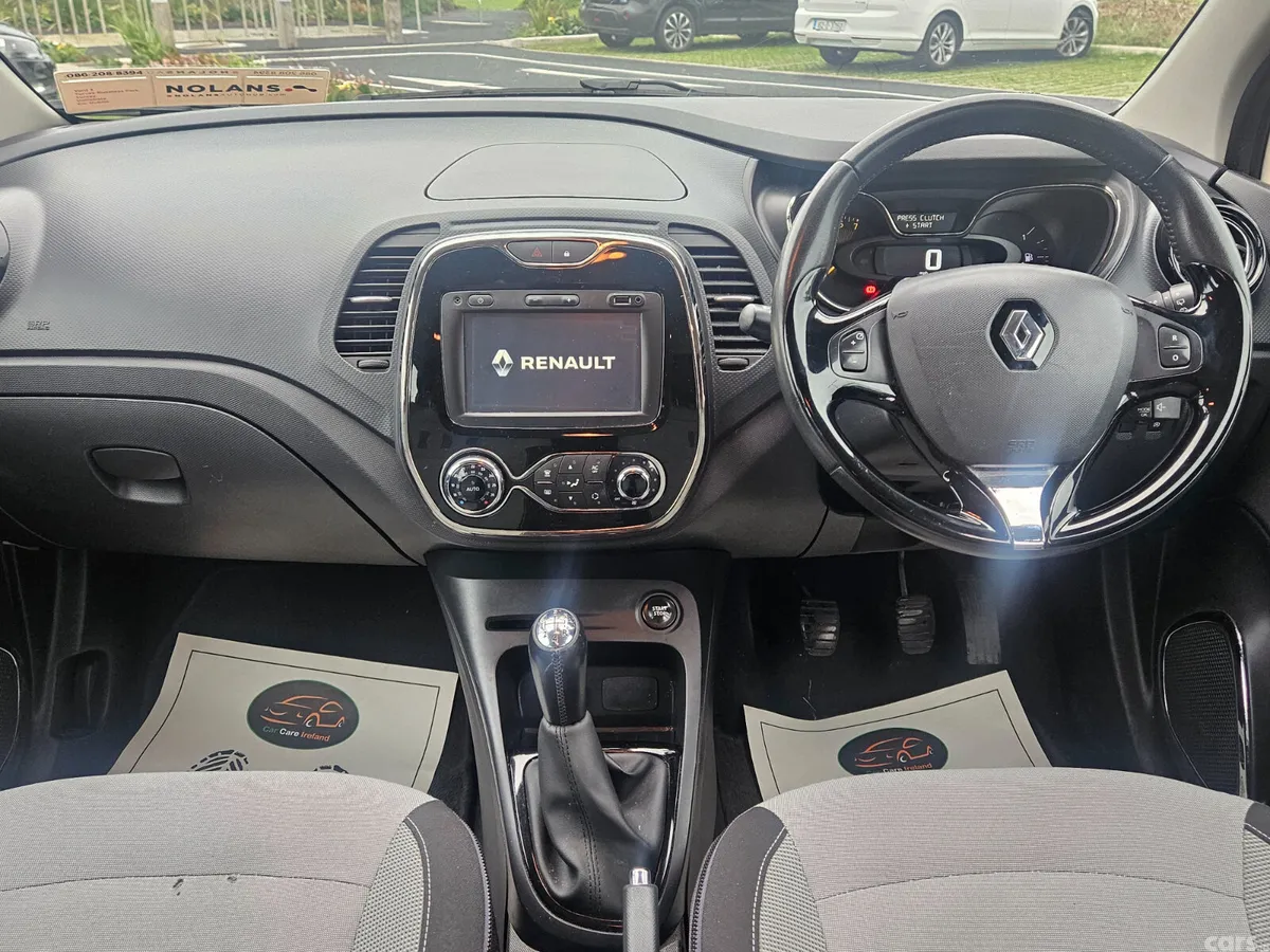 Renault Captur SUV, Petrol, 2014, White