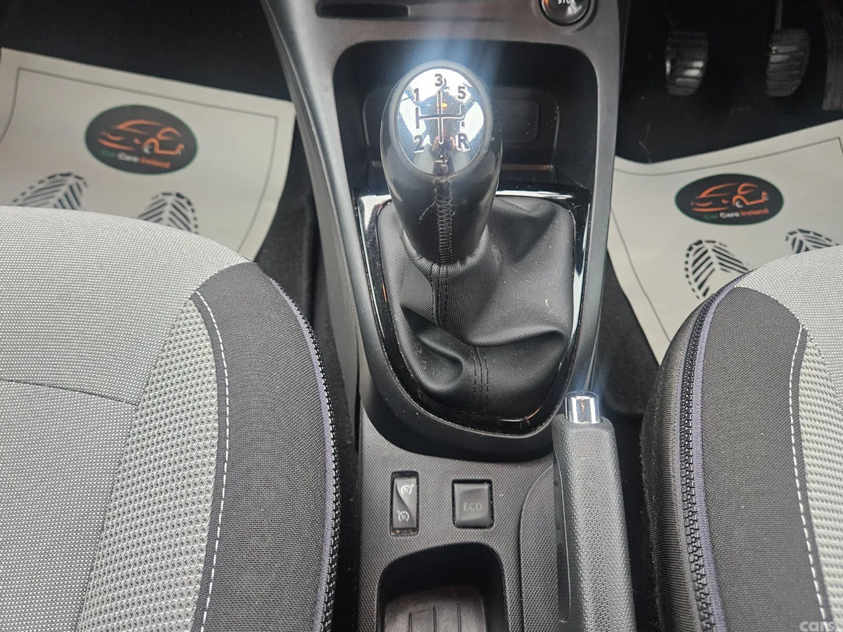 Renault Captur SUV, Petrol, 2014, White