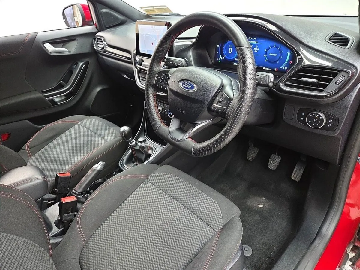 Ford Puma MPV, Petrol, 2024, Red