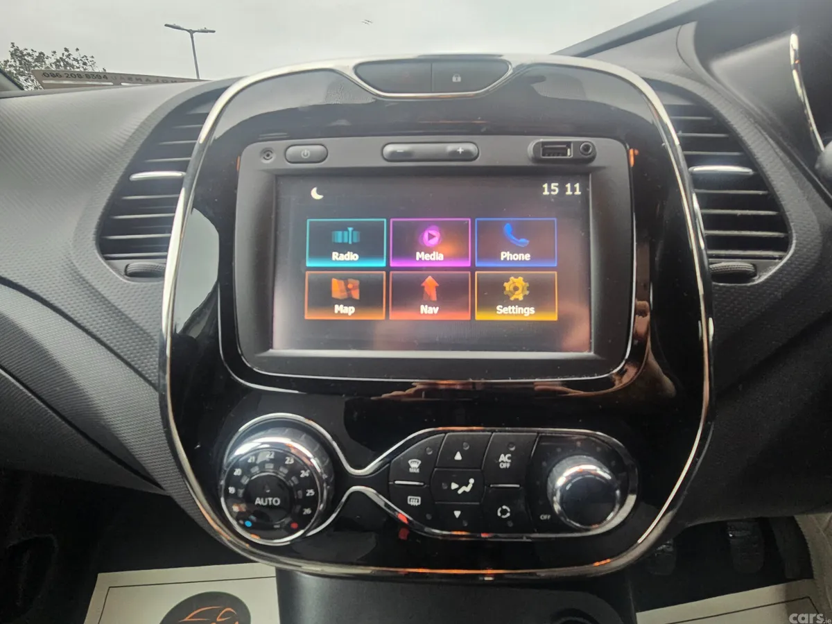 Renault Captur SUV, Petrol, 2014, White