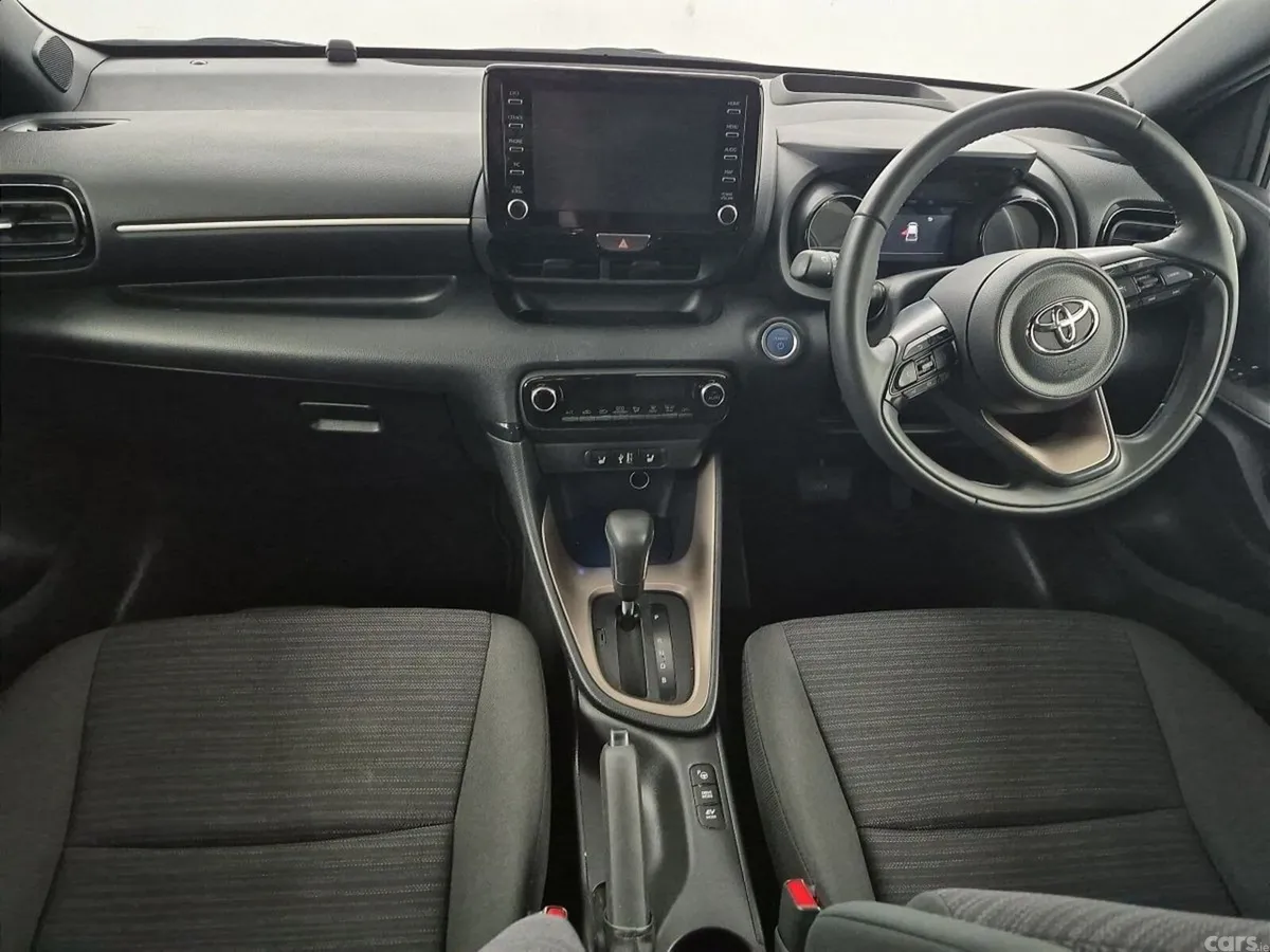 Toyota Yaris Hatchback, Petrol Hybrid, 2023, Brown