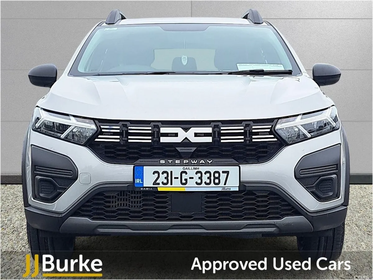 Dacia Sandero Stepway SUV, Petrol, 2023, Grey