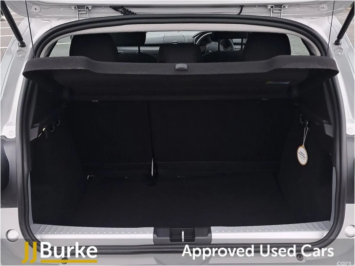 Dacia Sandero Stepway SUV, Petrol, 2023, Grey