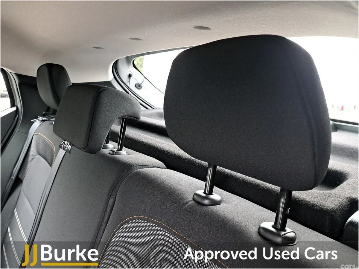 Dacia Sandero Stepway SUV, Petrol, 2023, Grey