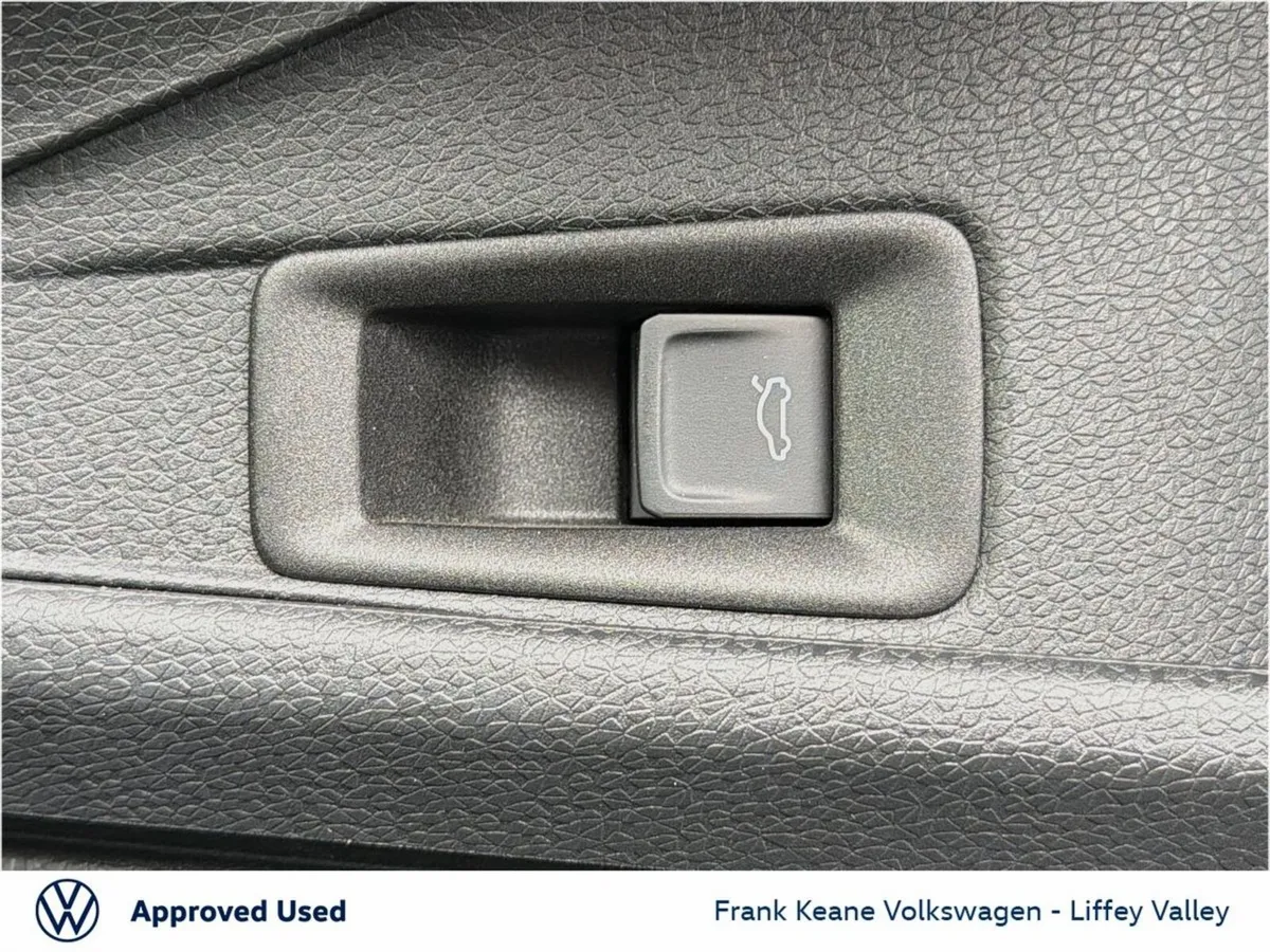 Volkswagen ID.4 SUV, Electric, 2025, Grey