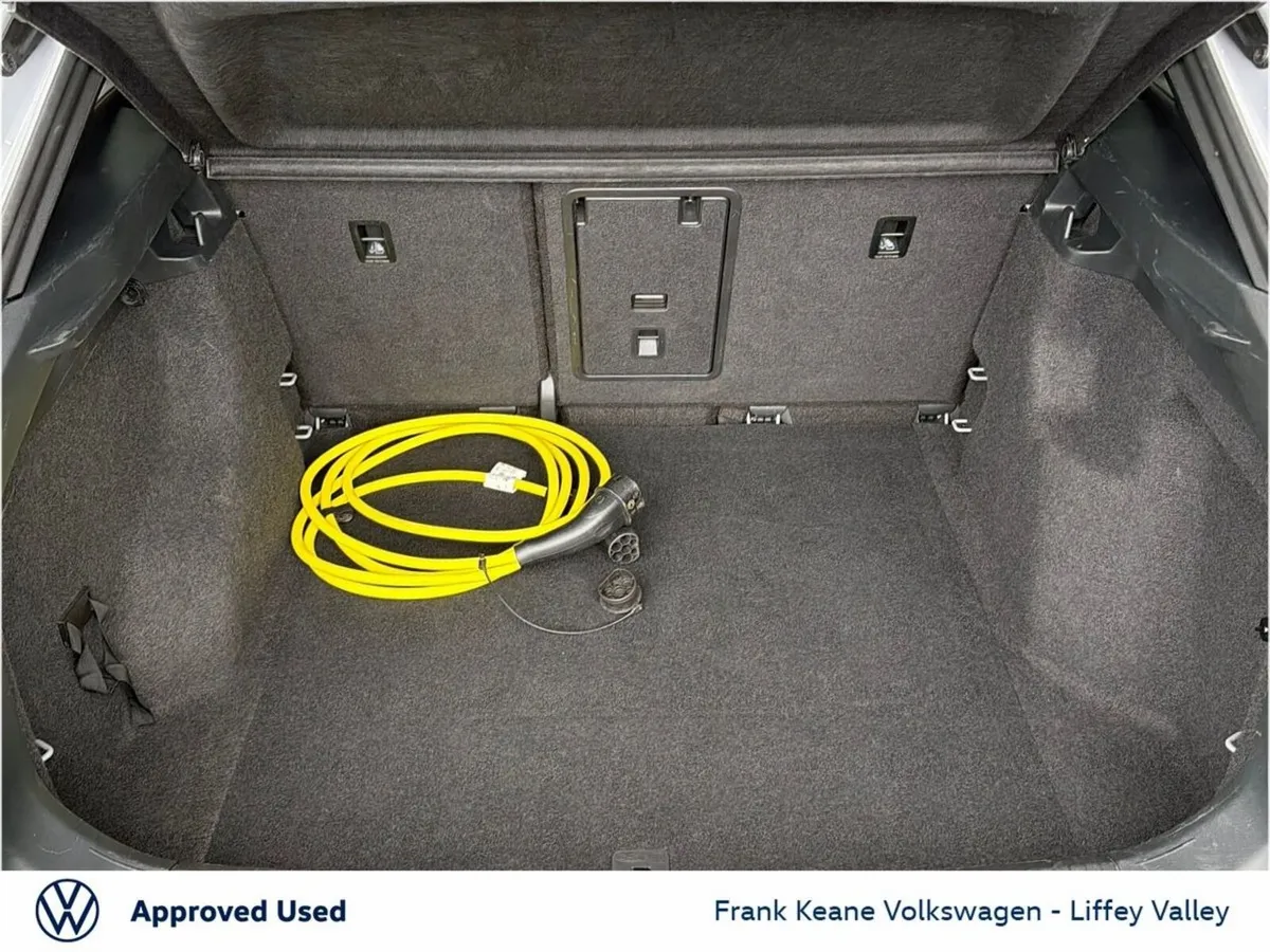 Volkswagen ID.4 SUV, Electric, 2025, Grey