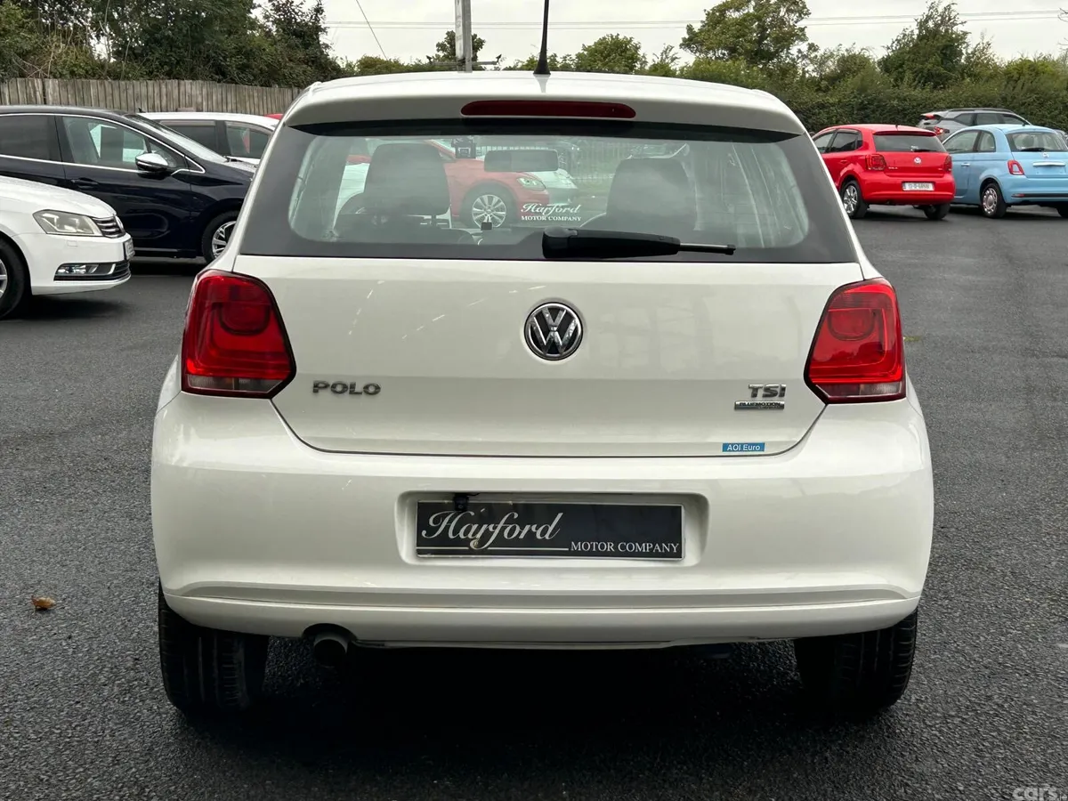 Volkswagen Polo Hatchback, Petrol, 2013, White