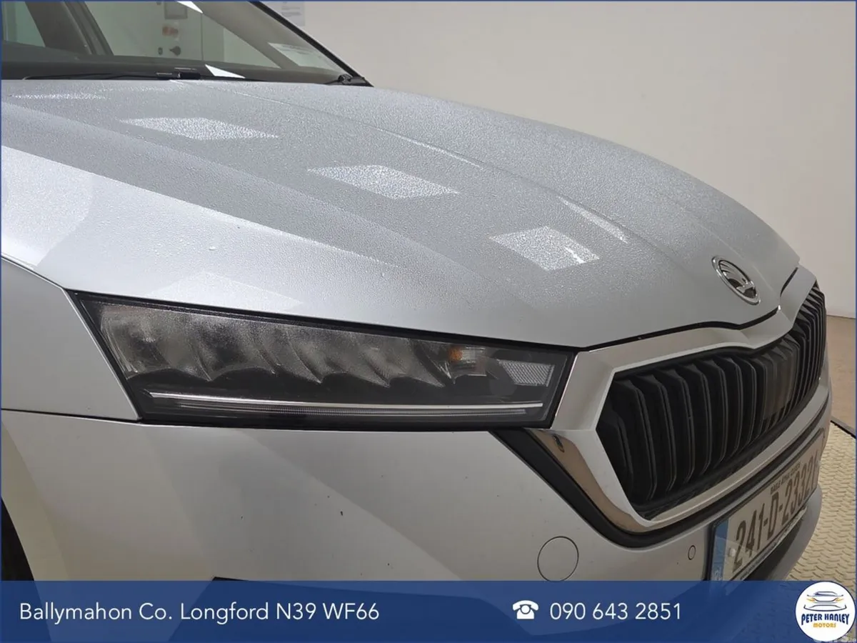 Skoda Octavia Saloon, Diesel, 2024, Grey