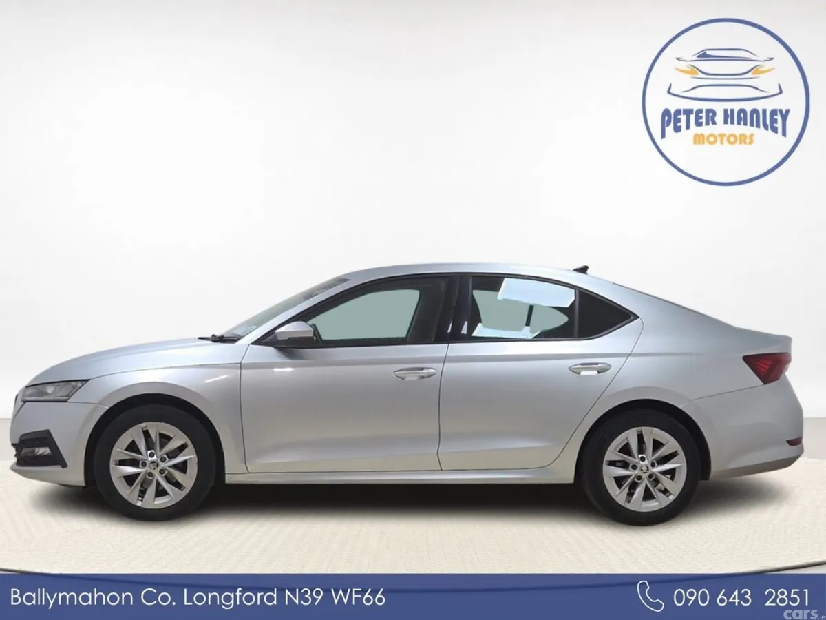 Skoda Octavia Saloon, Diesel, 2024, Grey