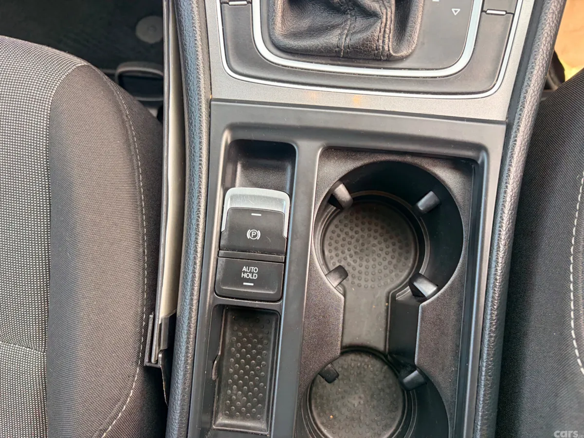 Volkswagen Golf Hatchback, Petrol, 2015, Blue