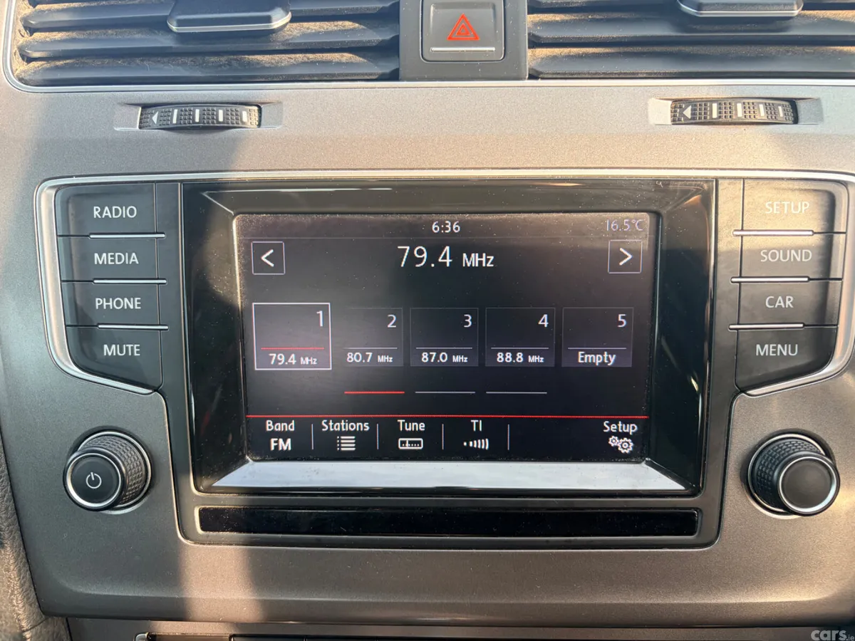 Volkswagen Golf Hatchback, Petrol, 2015, Blue