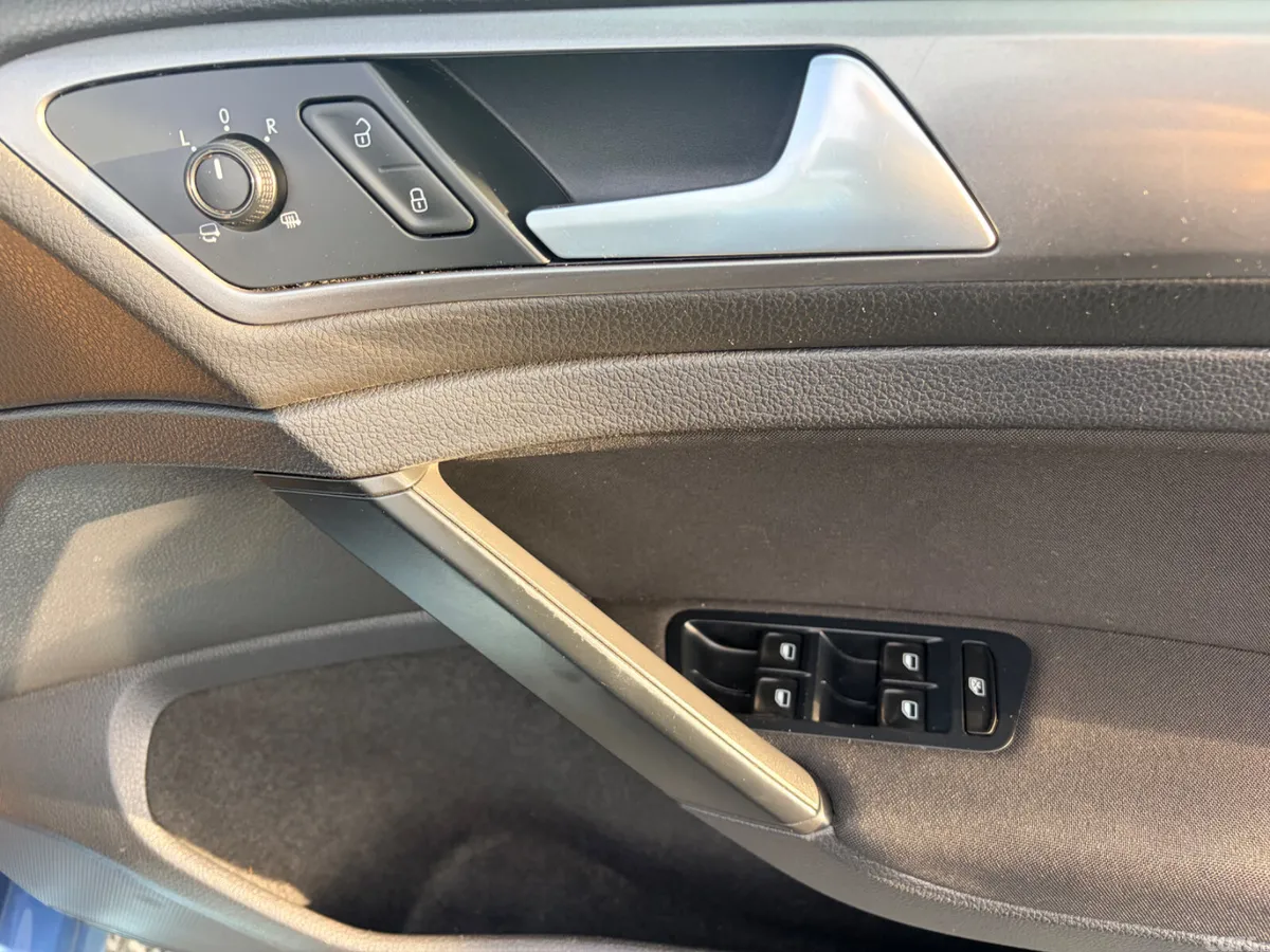 Volkswagen Golf Hatchback, Petrol, 2015, Blue