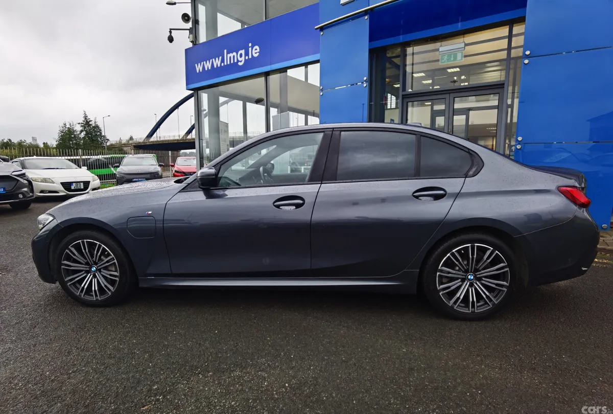 BMW 3-Series Saloon, Petrol Plug-in Hybrid, 2020, Grey