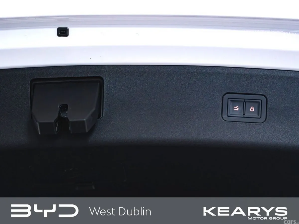 BYD Seal 6 Estate, Petrol Plug-in Hybrid, 2027, White