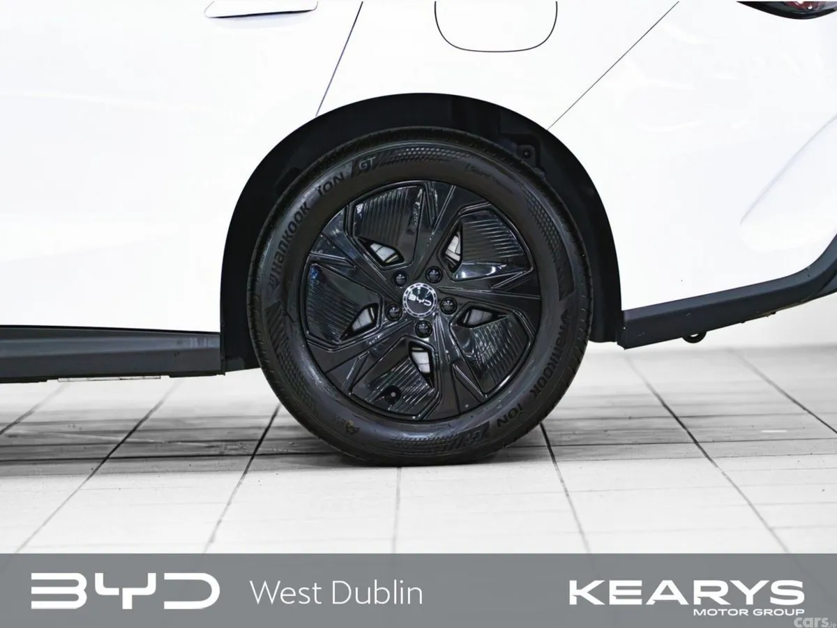 BYD Seal 6 Estate, Petrol Plug-in Hybrid, 2027, White