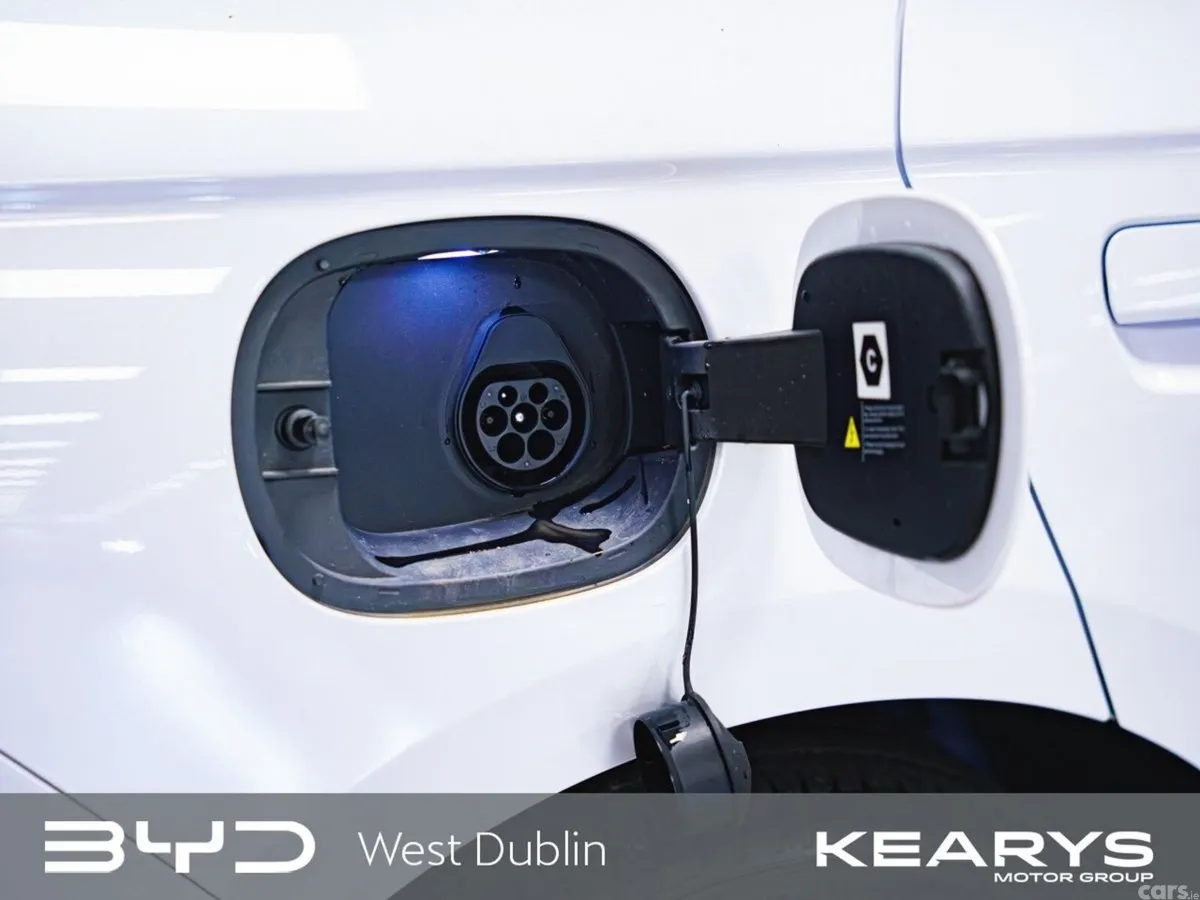 BYD Seal 6 Estate, Petrol Plug-in Hybrid, 2027, White