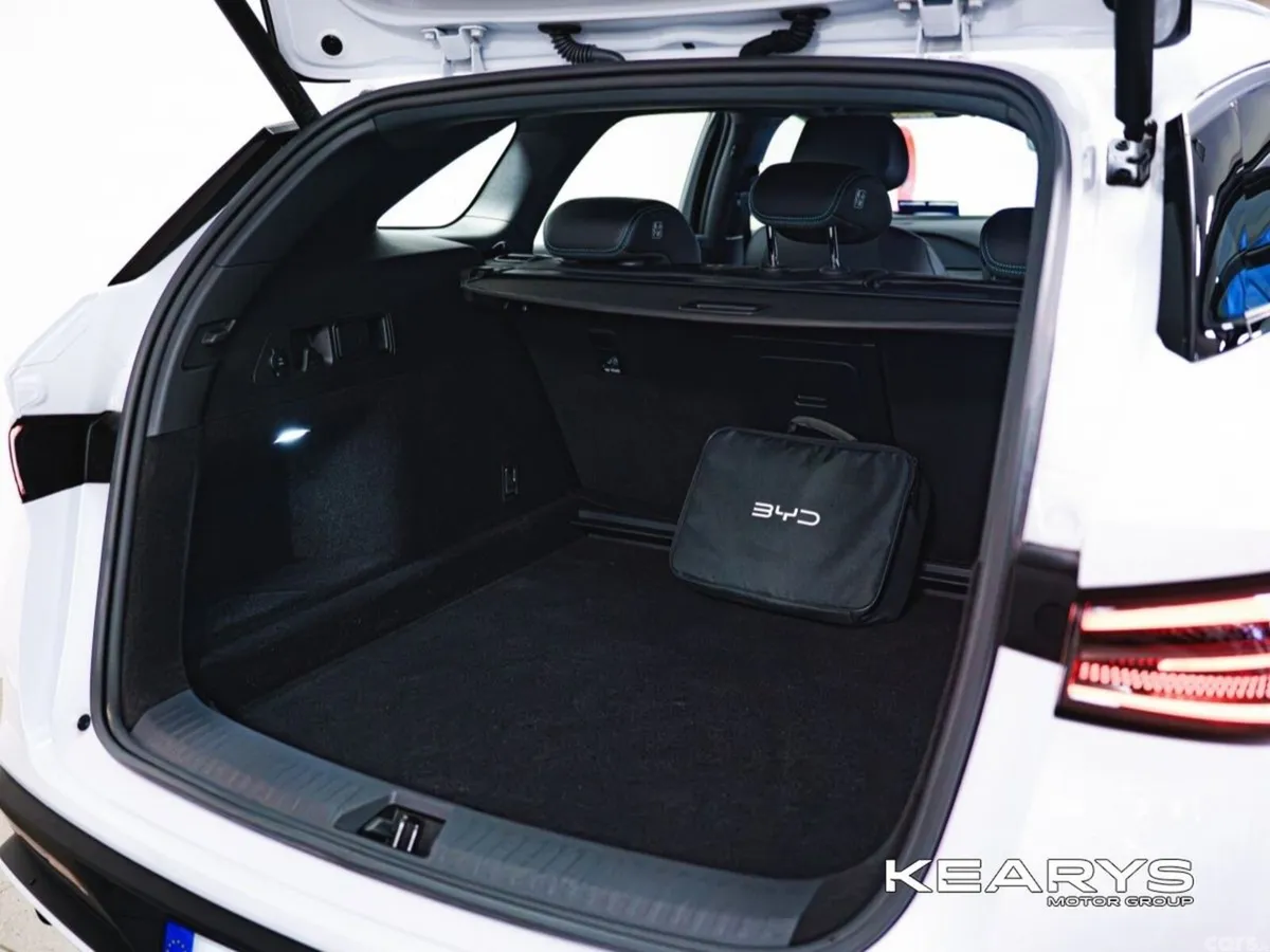 BYD Seal 6 Estate, Petrol Plug-in Hybrid, 2027, White