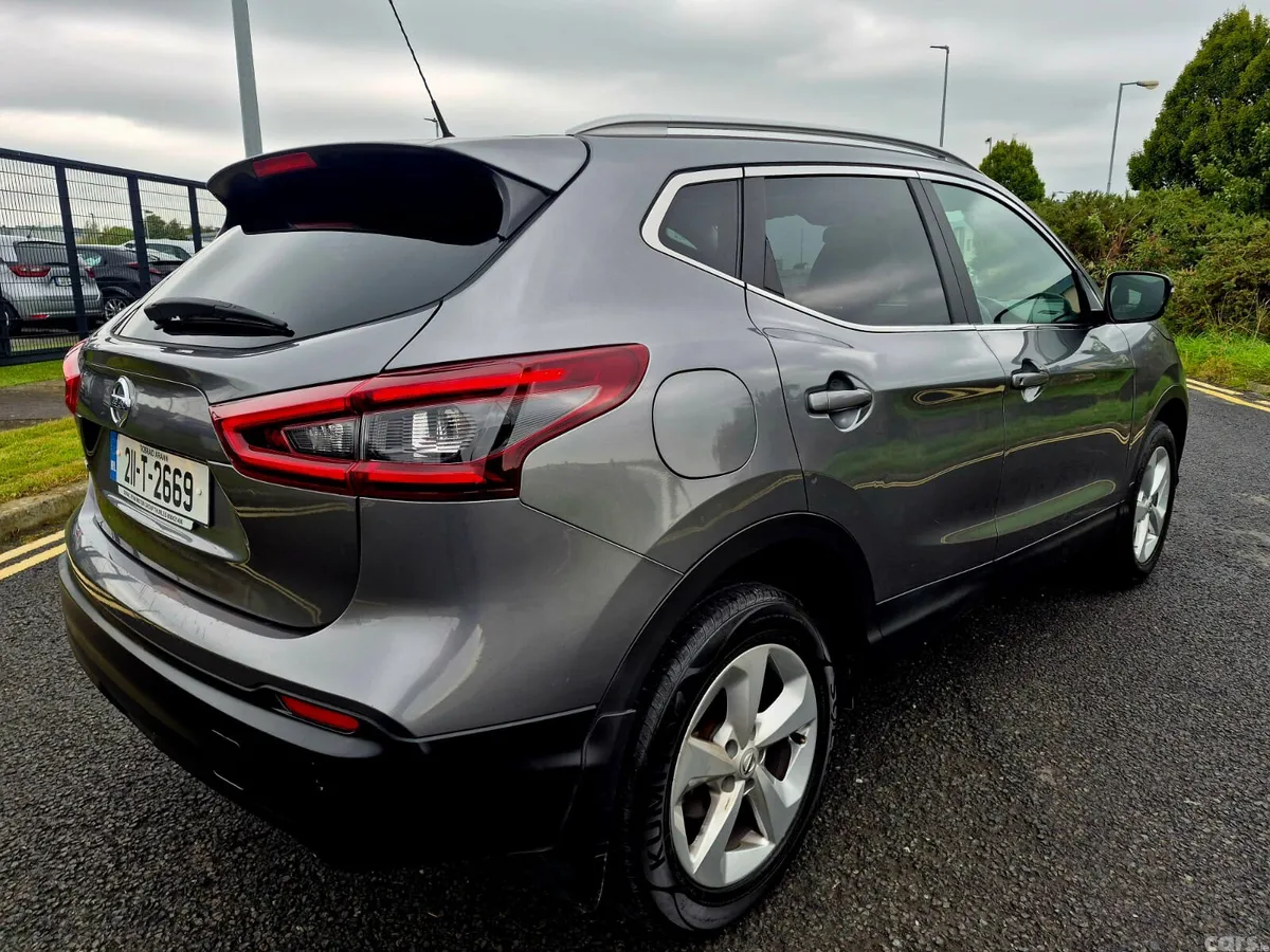 Nissan Qashqai MPV, Diesel, 2021, Grey