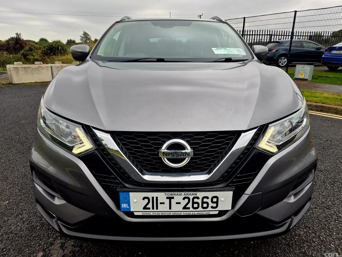 Nissan Qashqai MPV, Diesel, 2021, Grey