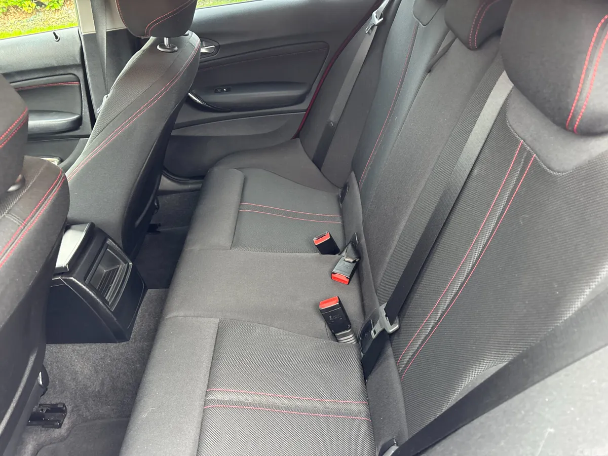 BMW 1-Series Hatchback, Diesel, 2017, Red