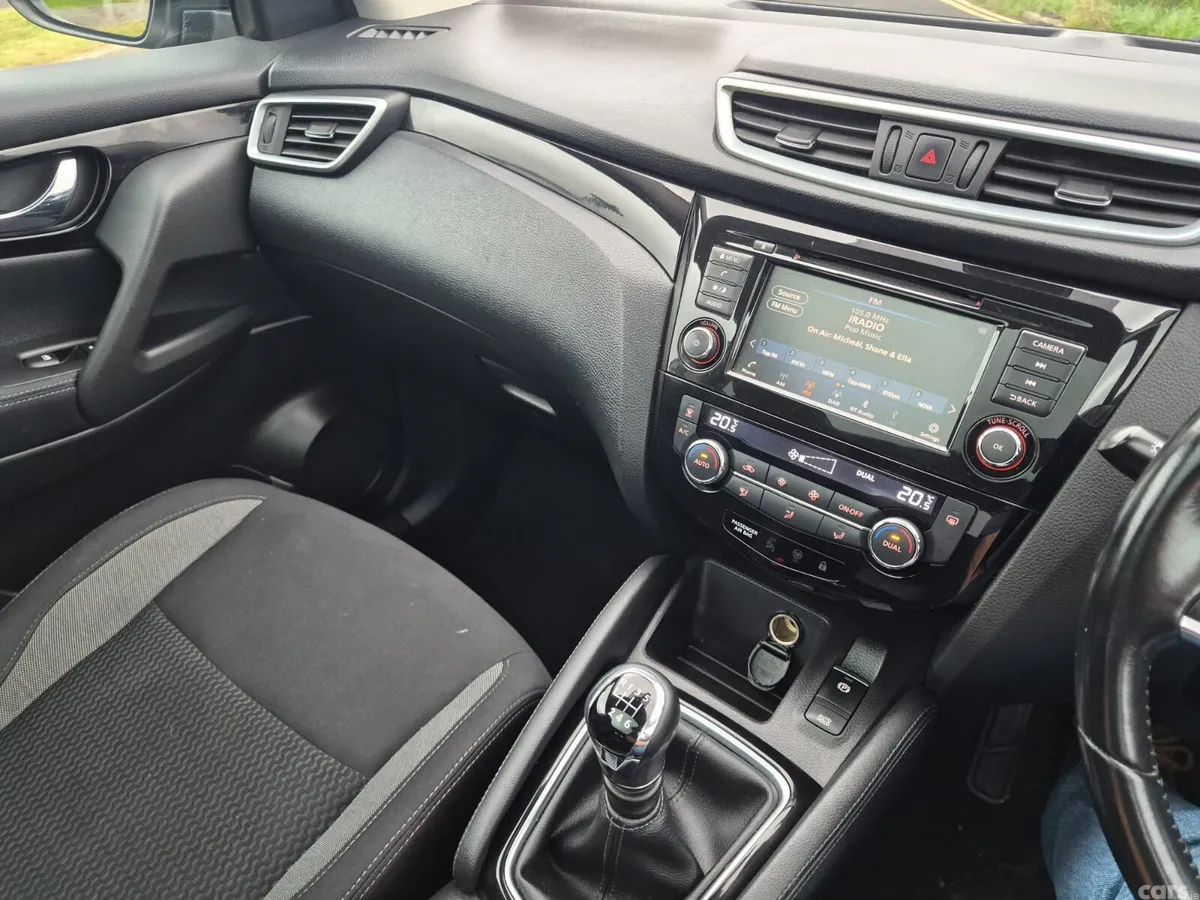 Nissan Qashqai MPV, Diesel, 2021, Grey