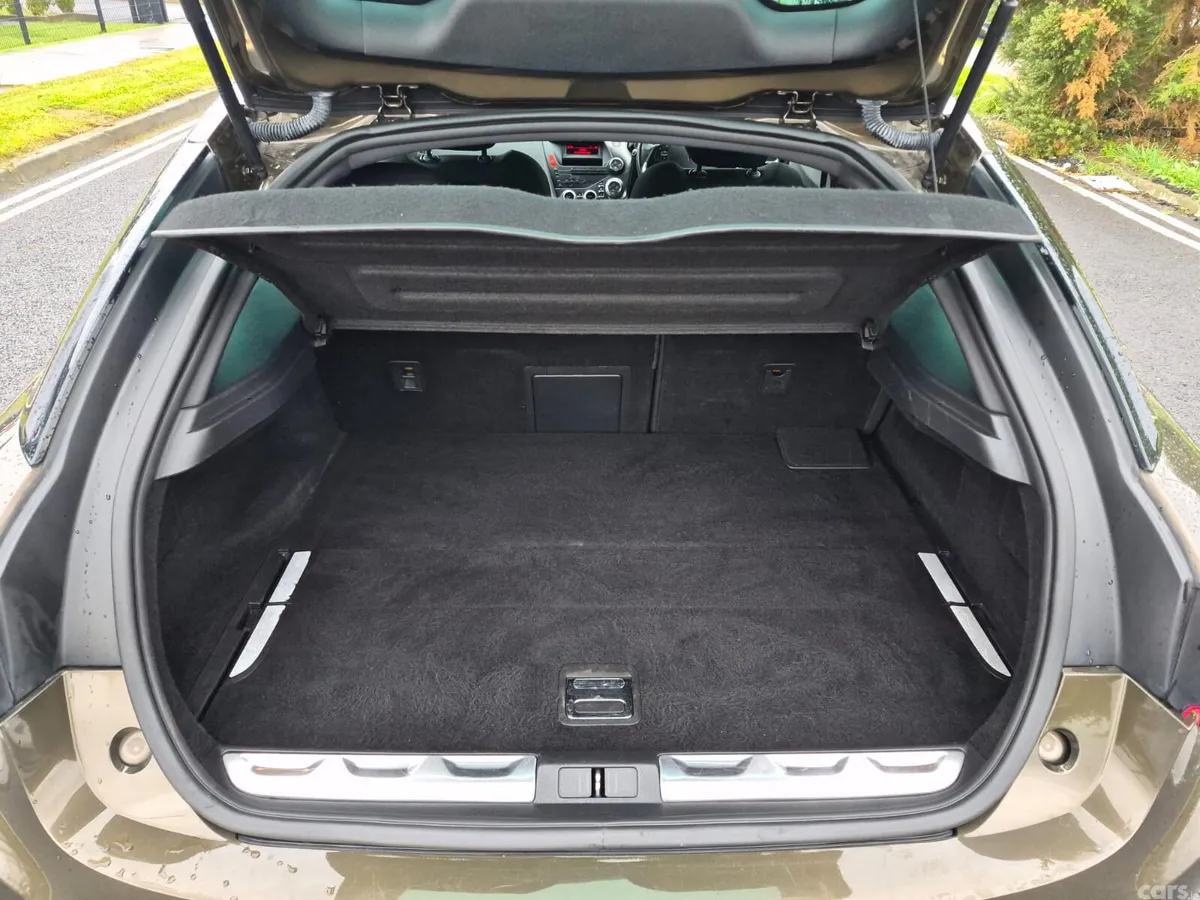 Citroen DS 5 Hatchback, Diesel Hybrid, 2013, Brown