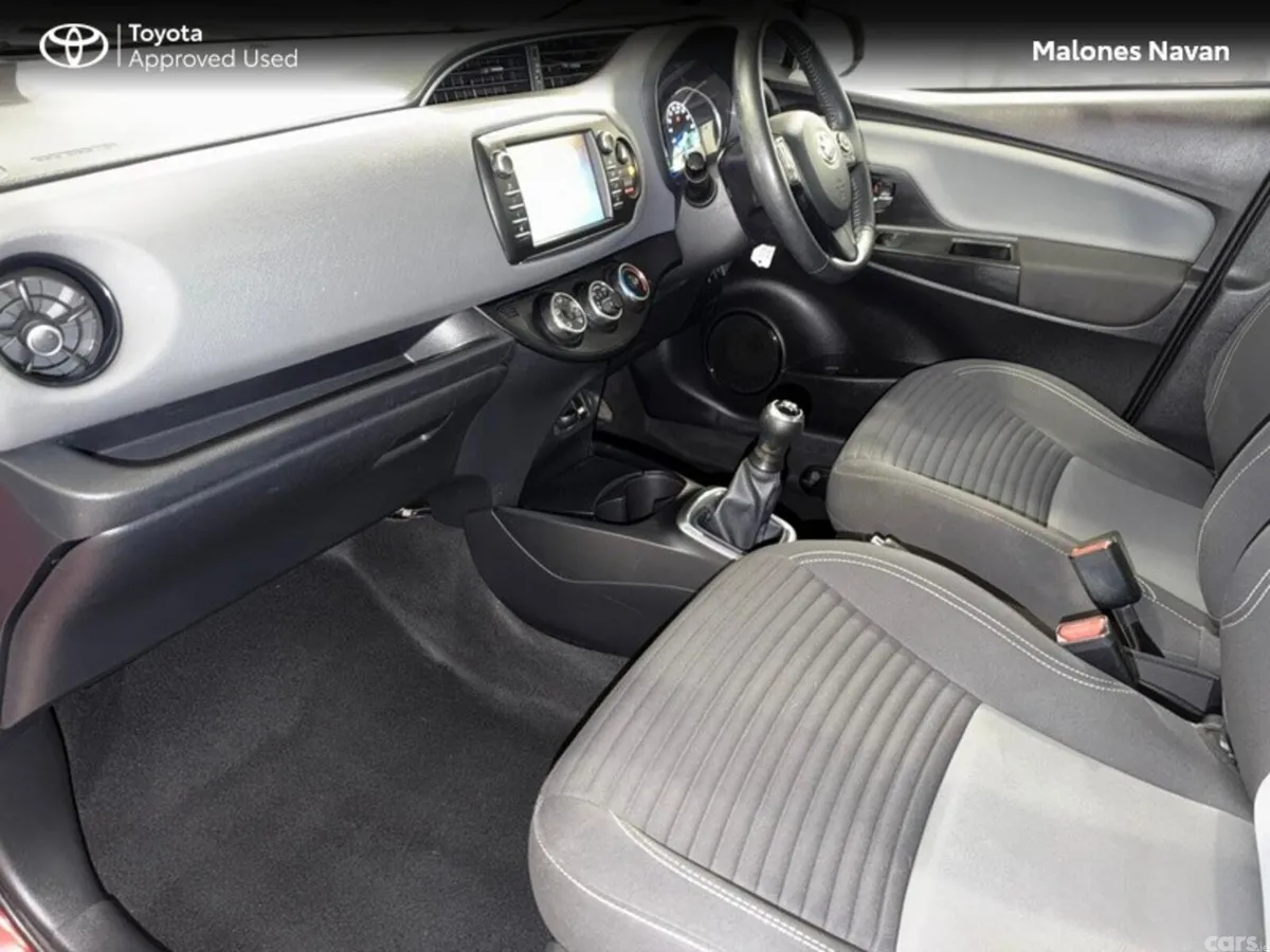 Toyota Yaris Hatchback, Petrol, 2018, Red