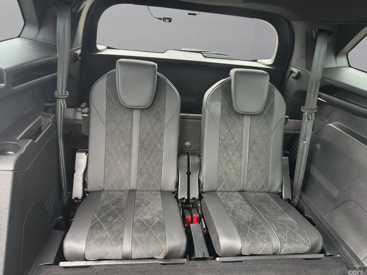 Peugeot 5008 SUV, Diesel, 2018, Blue