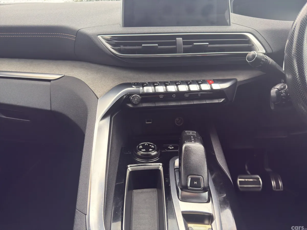 Peugeot 5008 SUV, Diesel, 2018, Blue