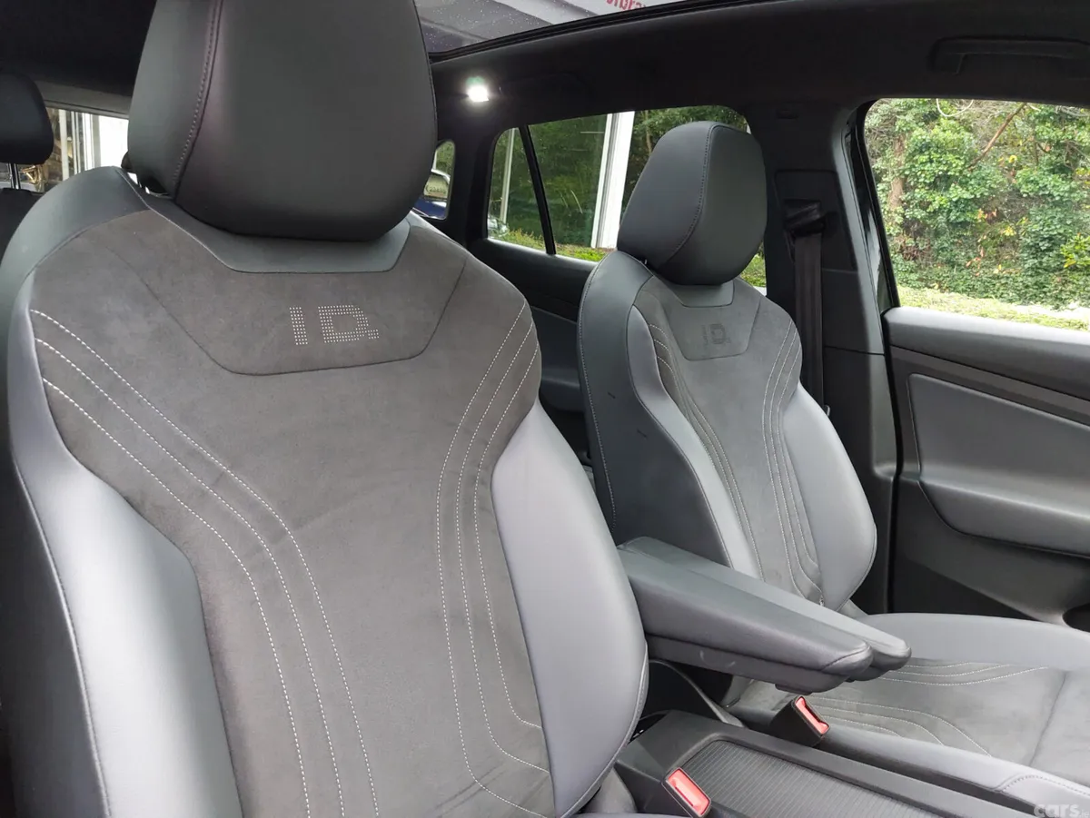 Volkswagen ID.4 Estate, Electric, 2023, Black