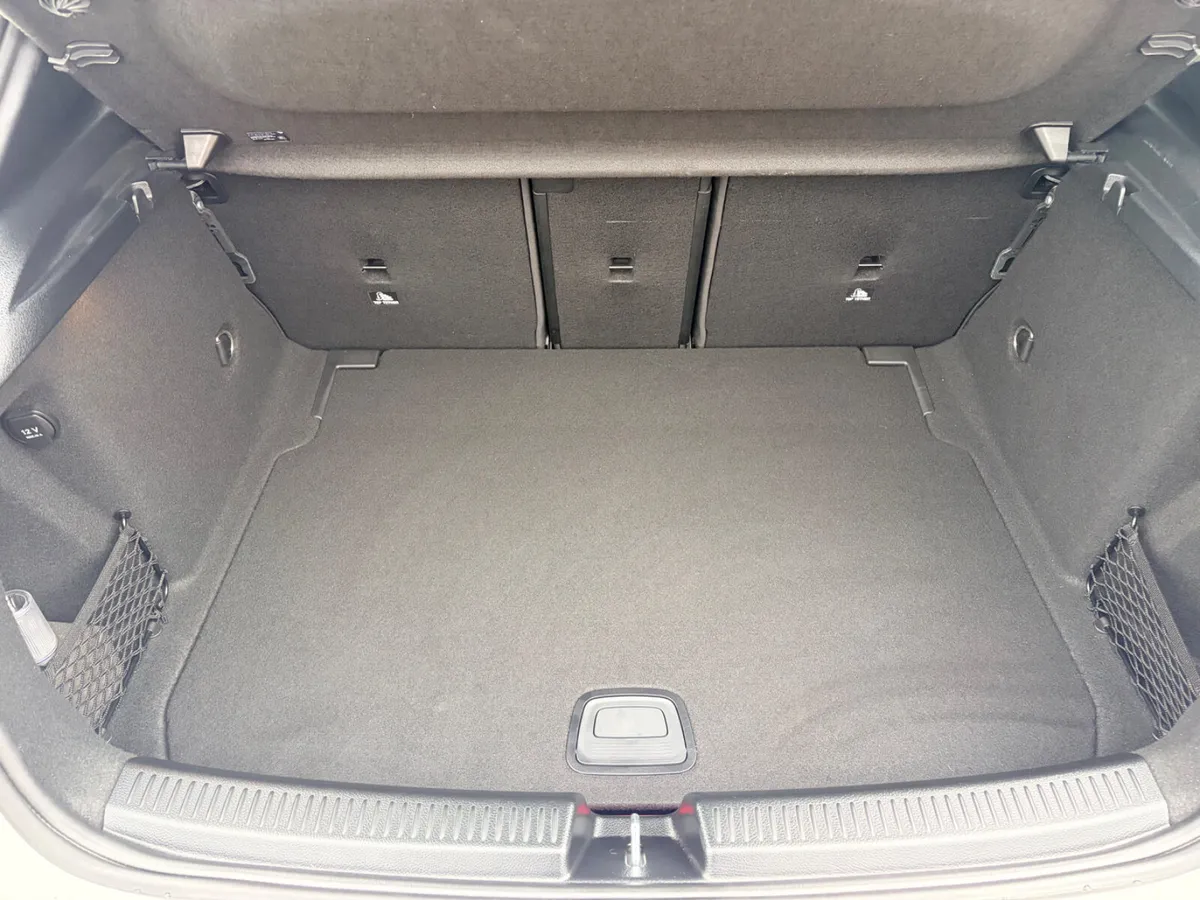 Mercedes-Benz A-Class Hatchback, Petrol, 2018, White