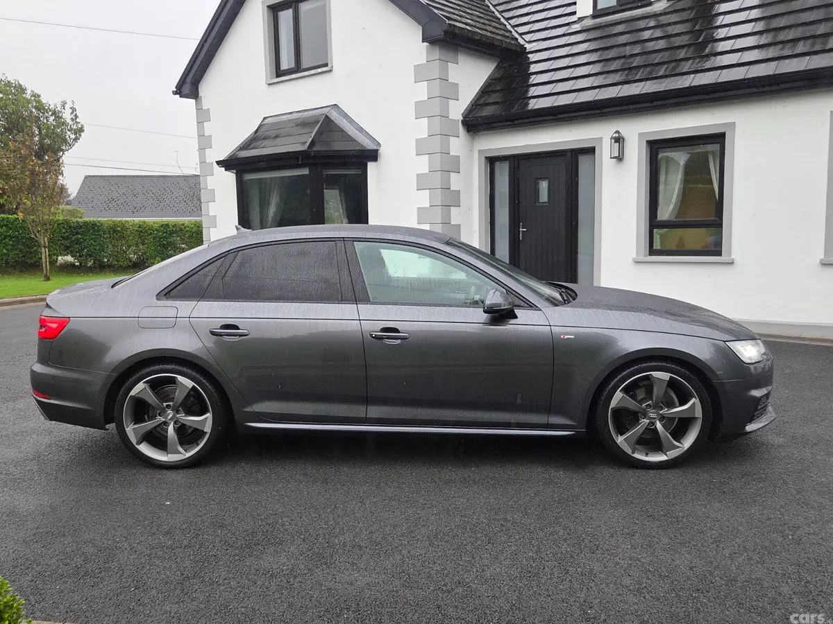 Audi A4 Saloon, Diesel, 2017, Grey