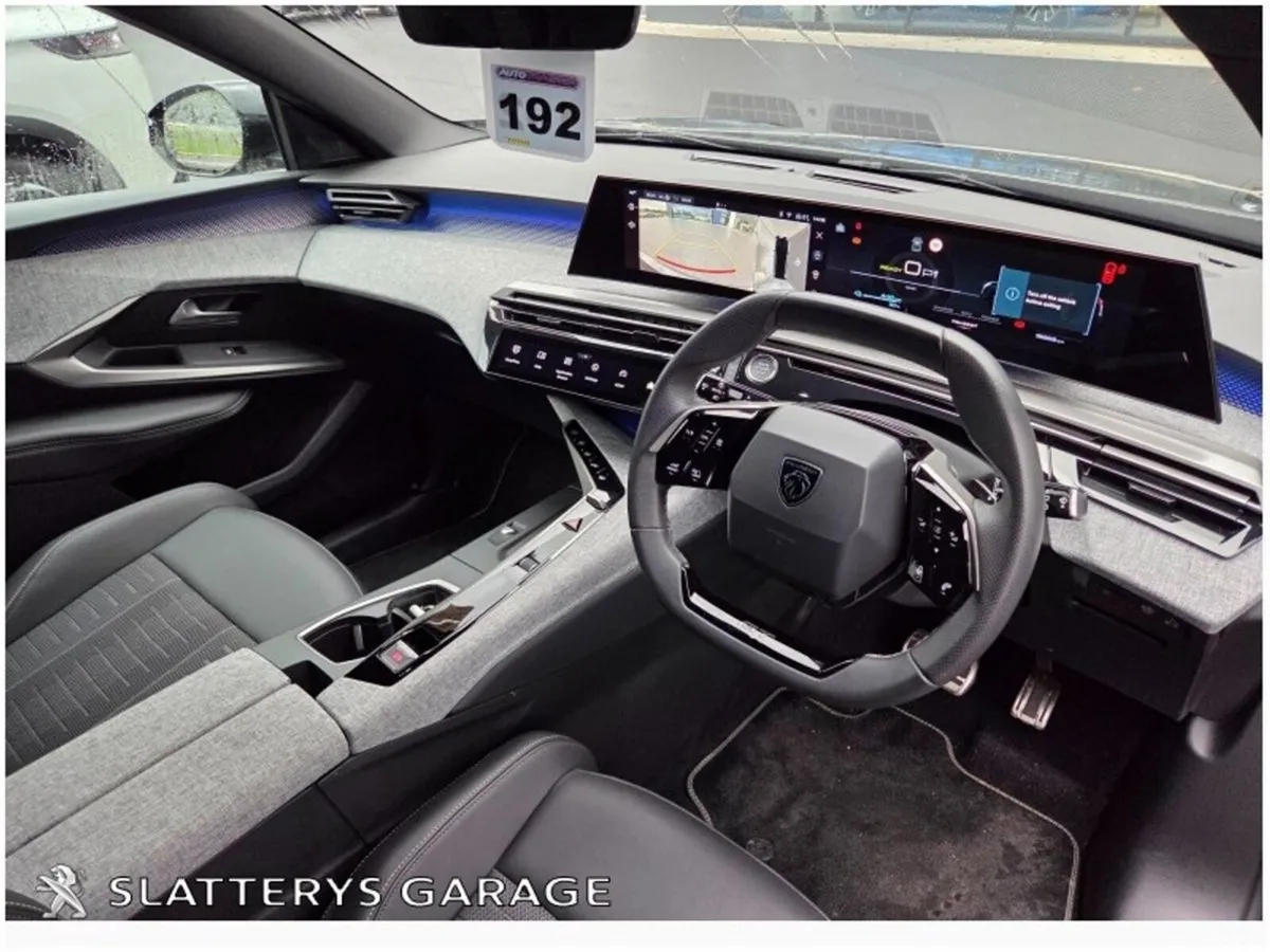 Peugeot 5008 SUV, Electric, 2025, Black