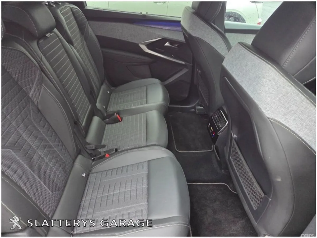 Peugeot 5008 SUV, Electric, 2025, Black