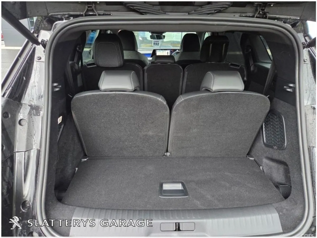 Peugeot 5008 SUV, Electric, 2025, Black